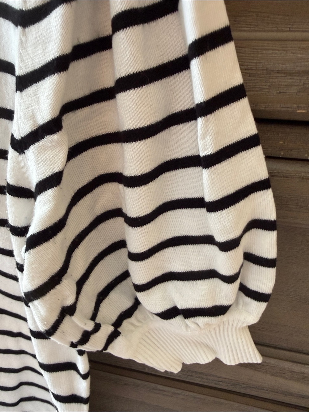 Marled White and Black Striped Puff-Sleeve Knit Top - Picture 3 of 5